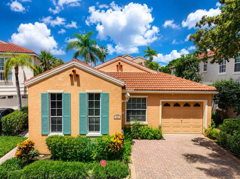 3 bedroom Single Family Residence at 20 Via Aurelia, Villa D Este at PGA National, Palm Beach Gardens — photo 1