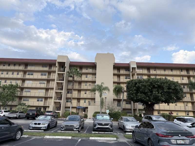 2 bedroom Condominium at 3590 Via #312, Poinciana Place Condo 1,2,8 And 9, Lake Worth — photo 1