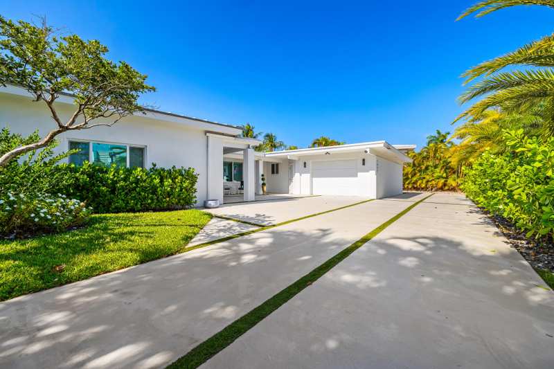 4 bedroom Single Family Residence at 1627 Seabreeze Boulevard, Harbor Beach, Fort Lauderdale — photo 1