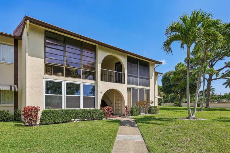 1 bedroom Condominium at 5773 La Paseos Drive #D-2, Pinata Cond No, Greenacres — photo 1