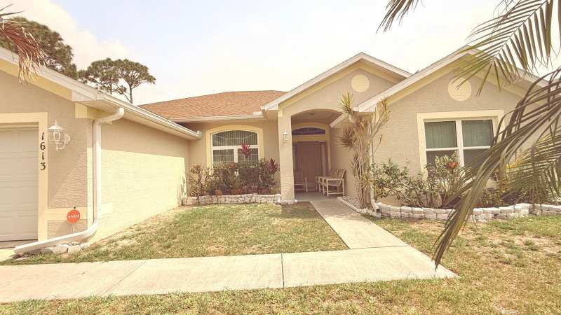 4 bedroom Single Family Residence at 1613 SW Whipple Avenue, Port St Lucie Section 19, Port St. Lucie — photo 1