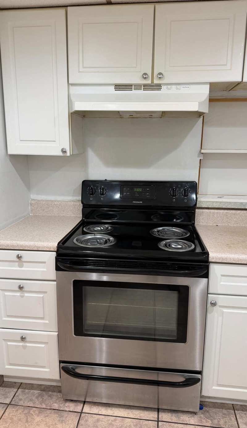 1 bedroom Condominium at 4344 NW 9th Avenue #9-3f, Heritage Circle Condo, Pompano Beach — photo 1