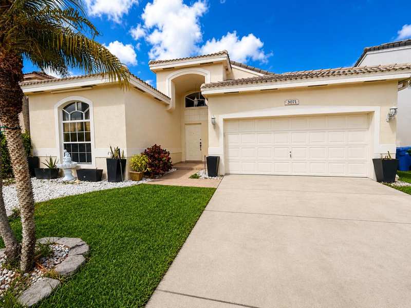 3 bedroom Single Family Residence at 3071 Dogwood Lane, Holiday Springs East, Margate — photo 1