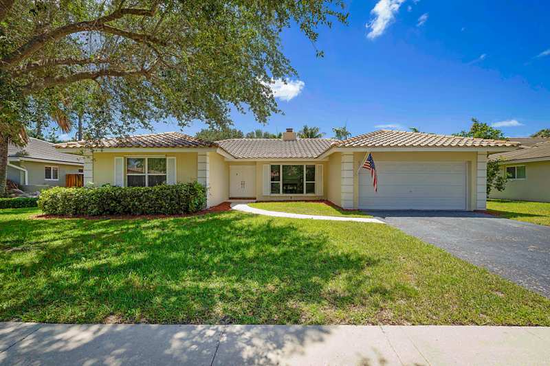 4 bedroom Single Family Residence at 20869 Sonrisa Way, Los Paseos Of Via Verde Replat, Boca Raton — photo 1
