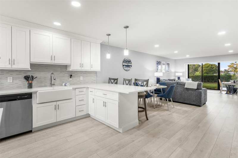 2 bedroom Condominium at 9286 Vista Del Lago, Pines Of Boca Lago Condo, Boca Raton — photo 1