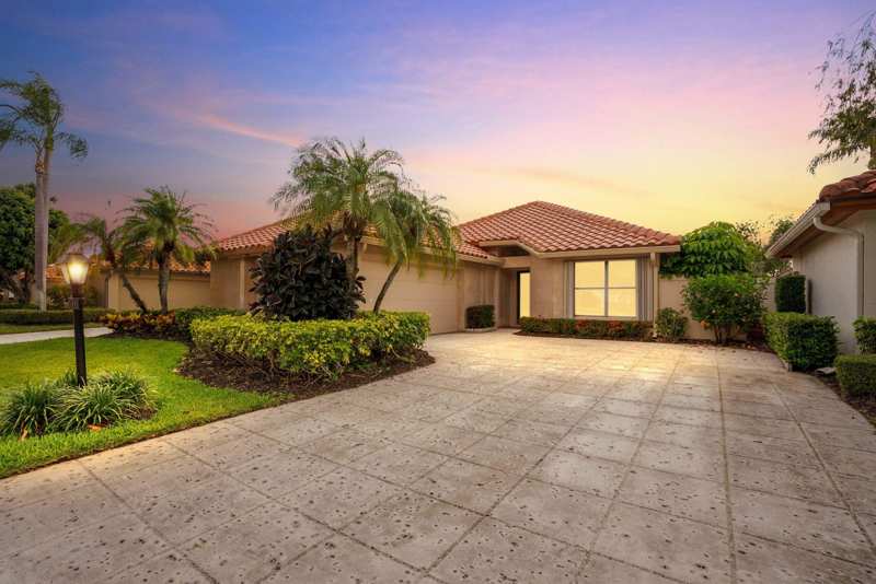2 bedroom Single Family Residence at 2735 SW Mariposa Circle, La Mariposa, Palm City — photo 1
