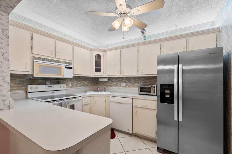 2 bedroom Condominium at 336 Pine Ridge Circle #B-1, Pine Ridge III Condo, Greenacres — photo 1