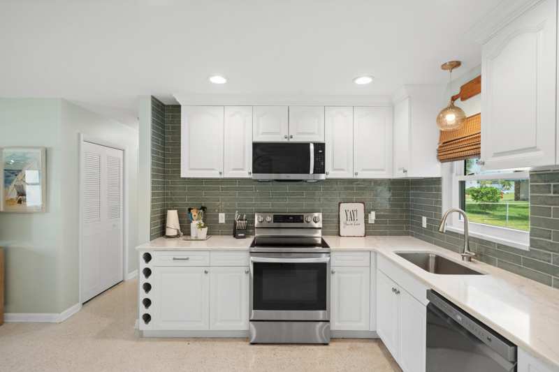 2 bedroom Single Family Residence at 1621 Frances Avenue, Thumb Point Subdivision, Fort Pierce — photo 1