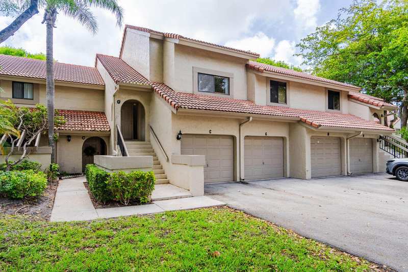 2 bedroom Condominium at 5710 Coach House Circle #G, Coach Houses Of Town Place Condo, Boca Raton — photo 1