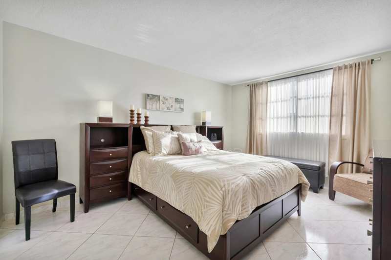 1 bedroom Condominium at 2900 NW 47th Terrace #304b, Lauderdale Oaks Condo III, Lauderdale Lakes — photo 1