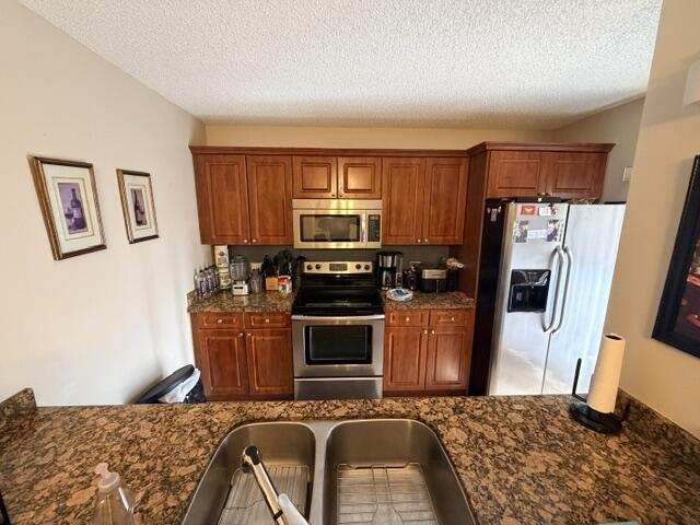 2 bedroom Townhouse at 3711 37th Way, Village Of Sandalwood Lakes 3, West Palm Beach — photo 1