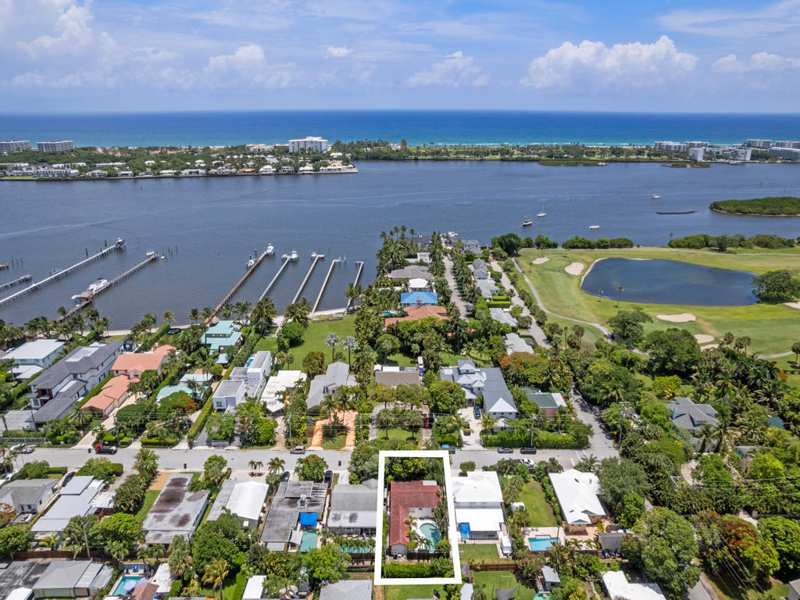 3 bedroom Single Family Residence at 1615 N Lakeside Drive, North Lake Worth, Lake Worth Beach — photo 1