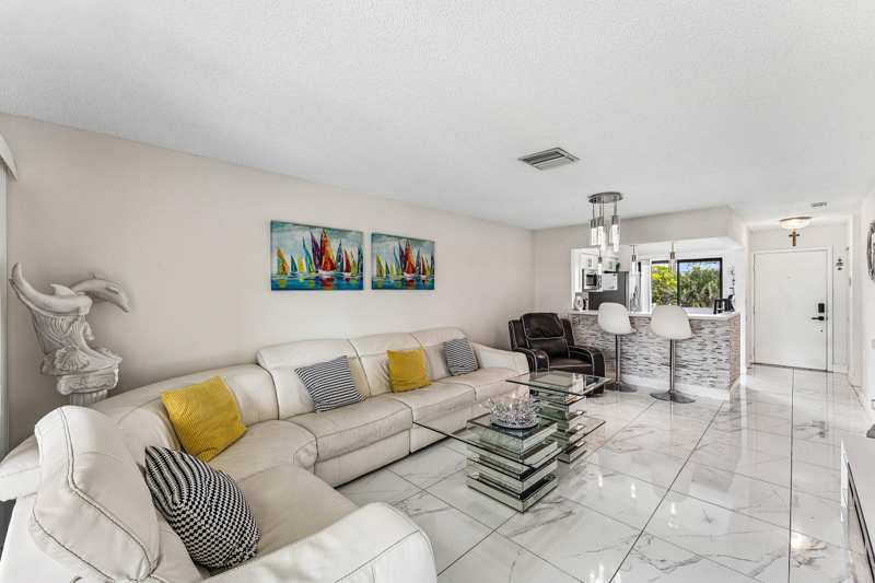2 bedroom Condominium at 3220 Frederick Boulevard #49u, Boca Isle Condo, Delray Beach — photo 1