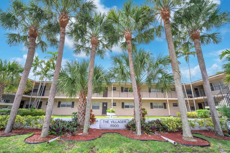 2 bedroom Condominium at 8900 W Sample Road #204, Villager Condo, Coral Springs — photo 1