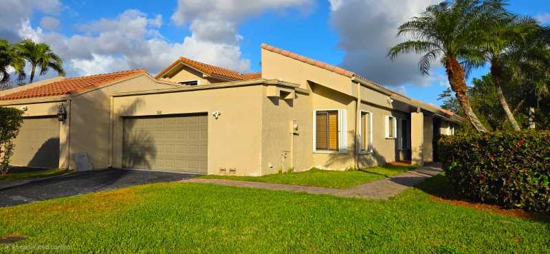 3 bedroom Villa at 566 Village Lake Drive, Patio Villas Section One At Bonaventure, Weston — photo 1