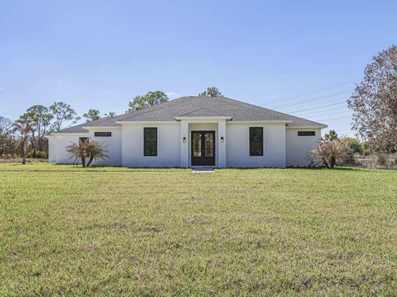 4 bedroom Single Family Residence at 10631 Lighter Wood Lane, Pine Hollow Units Three & Four, Fort Pierce — photo 1