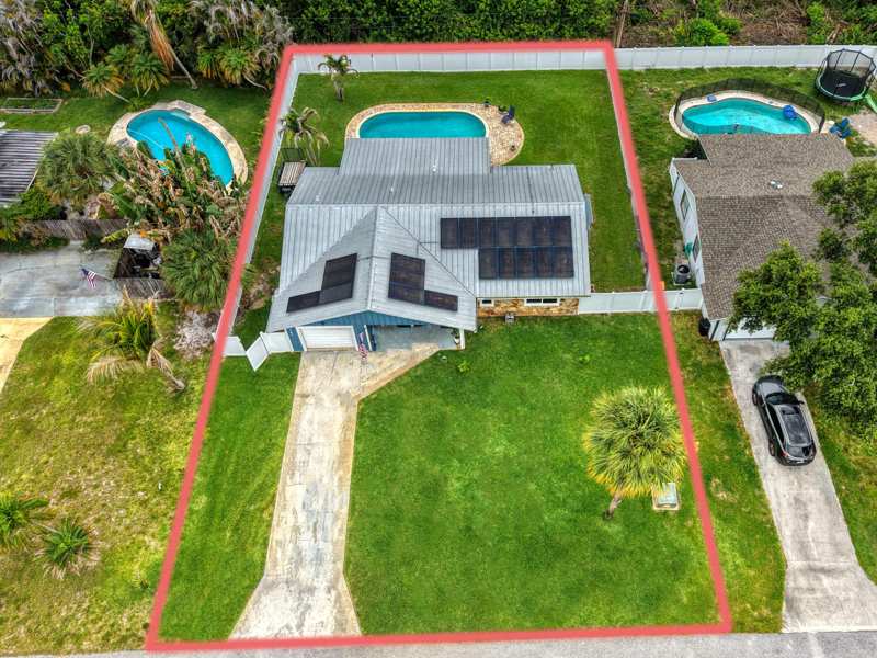 2 bedroom Single Family Residence at 6145 SE Audubon Lane, Poinciana Gardens, Hobe Sound — photo 1