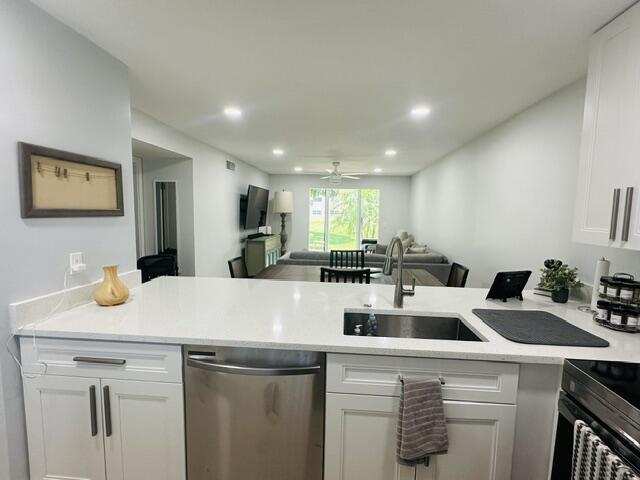 1 bedroom Condominium at 2601 NE 3rd Court #105, Village Royale Greendale Condo, Boynton Beach — photo 1