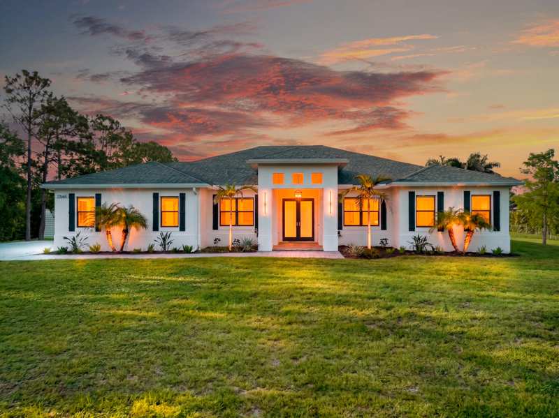 4 bedroom Single Family Residence at 17655 44th Place, The Acreage, The Acreage — photo 1