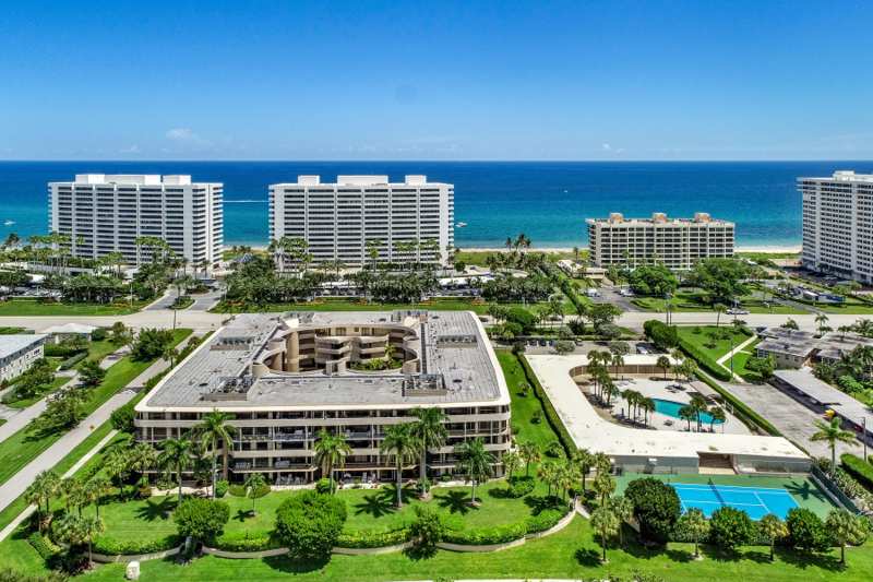 2 bedroom Condominium at 1401 S Ocean Boulevard #1060, Mayfair, Boca Raton — photo 1