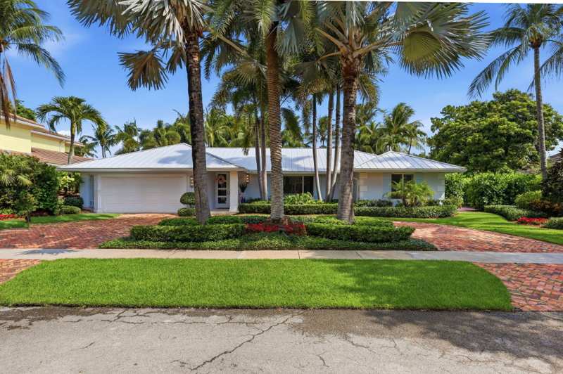 5 bedroom Single Family Residence at 2151 NW 30th Road, Boca Raton Bath & Tennis Club, Boca Raton — photo 1