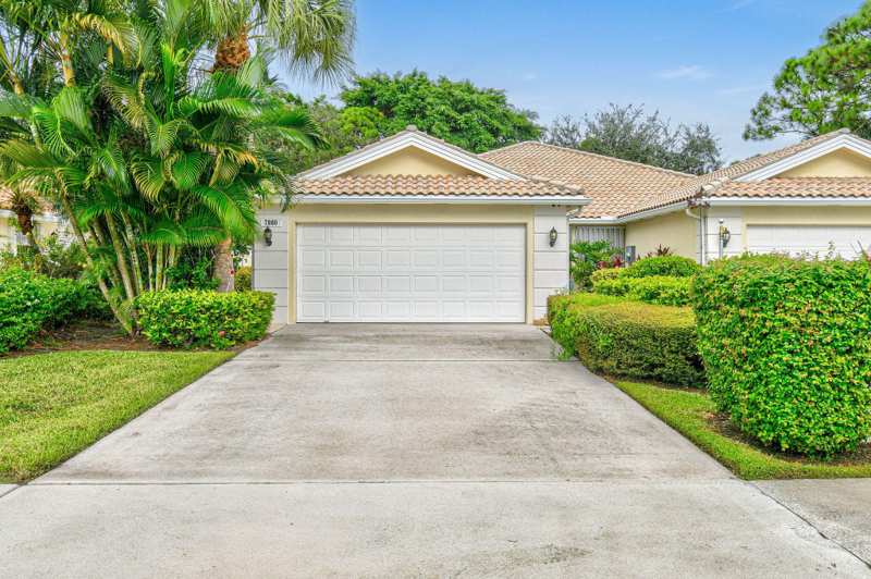 2 bedroom Villa at 7880 SE Peppercorn Court, Double Tree, Hobe Sound — photo 1