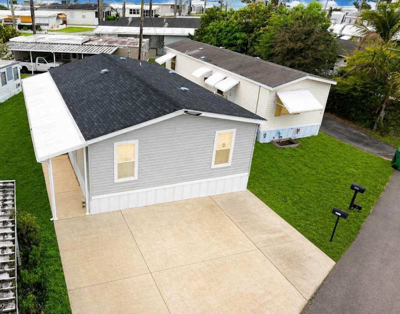 3 bedroom Mobile Home at 8516 SW 17th Court, Park City Sec One, Davie — photo 1