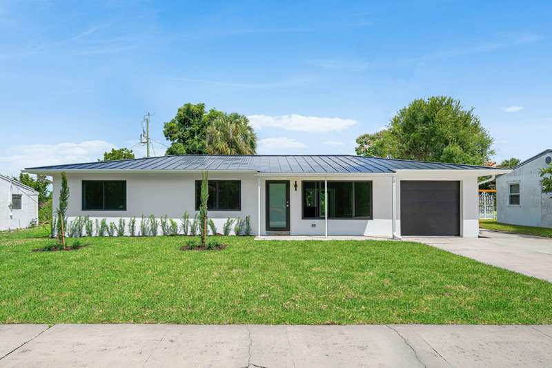 3 bedroom Single Family Residence at 707 Sunset Drive, Lake Osborne Terrace, Lake Worth Beach — photo 1