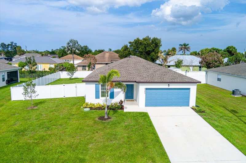 4 bedroom Single Family Residence at 4565 SW Scope Street, Port St Lucie Section 33, Port St. Lucie — photo 1