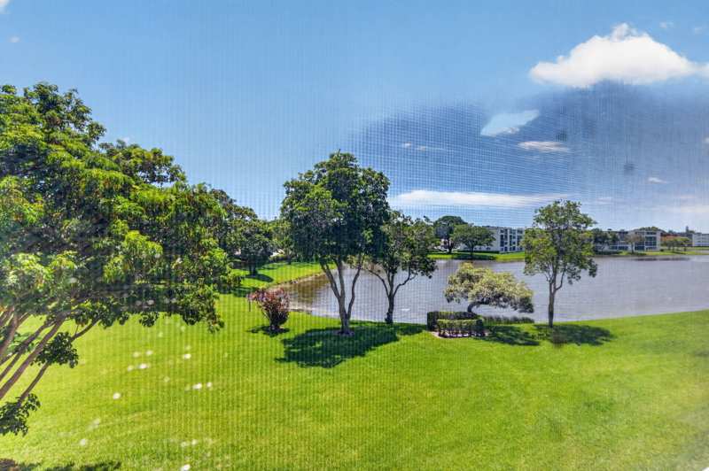 1 bedroom Condominium at 3090 Wolverton, Wolverton At Century Village Condo, Boca Raton — photo 1