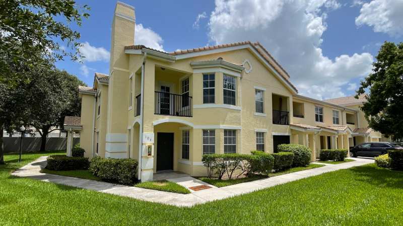 2 bedroom Condominium at 170 SW Peacock Boulevard #36-104, The Belmont II At St Lucie West, A Condominium, Port St. Lucie — photo 1