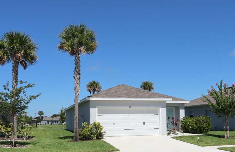 3 bedroom Single Family Residence at 517 Cherimoya Street, Avalon Crossing Phase II, Fort Pierce — photo 1