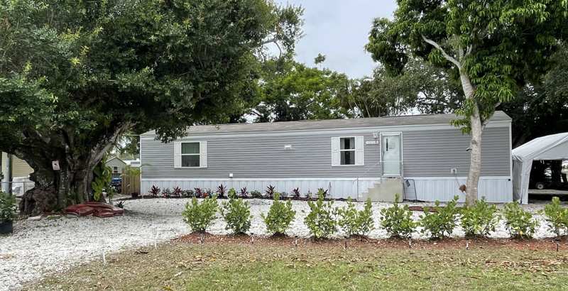 2 bedroom Mobile Home at 4911 Deanna Lane, Green Acres Unit 3, Fort Pierce — photo 1