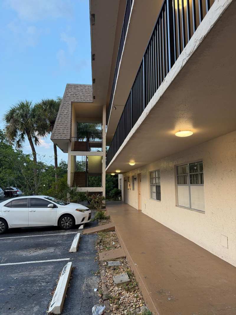 2 bedroom Condominium at 615 S State Road 7 #1d, Applegreen Condo Apts 4, Margate — photo 1