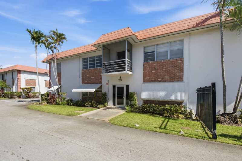 2 bedroom Condominium at 3550 NW 8th Avenue #812, Everett Arms No 8 Condo, Pompano Beach — photo 1