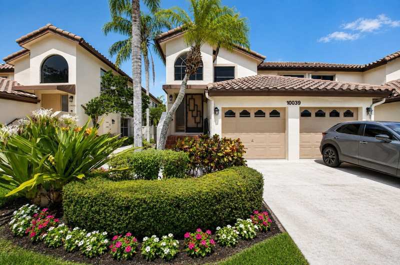 3 bedroom Townhouse at 10039 53rd Way #2303, Clearbrook Village Condo At Banyan Springs, Boynton Beach — photo 1