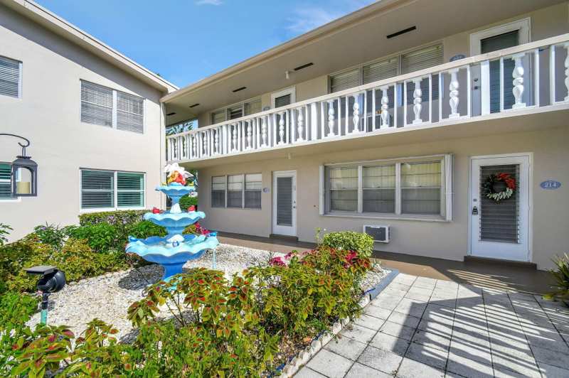 1 bedroom Condominium at 226 Andover I, Andover Condos, West Palm Beach — photo 1