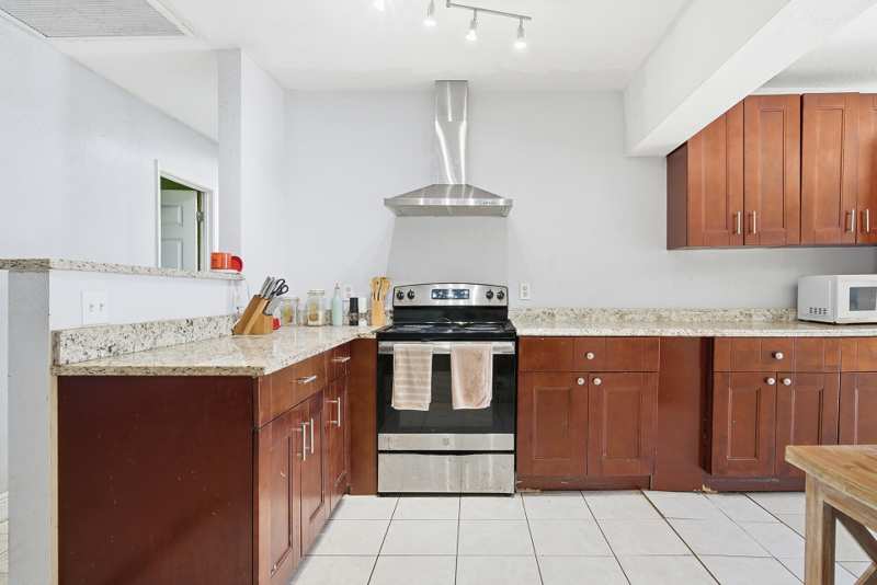 4 bedroom Single Family Residence at 333 Mid Pines Road, Palm Springs Village 2, Palm Springs — photo 1