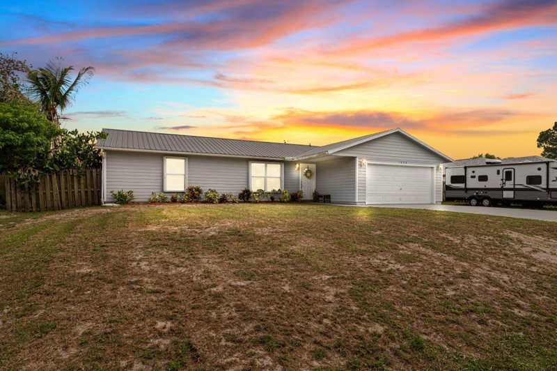 3 bedroom Single Family Residence at 1098 SW Janette Avenue, Port St Lucie Section 9, Port St. Lucie — photo 1