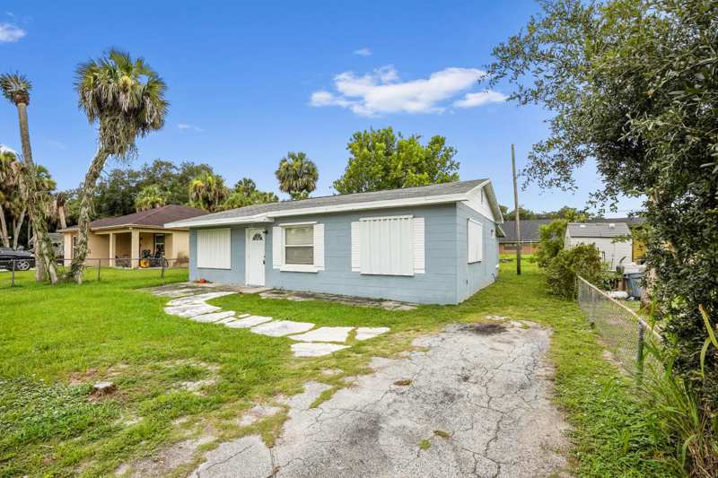 2 bedroom Single Family Residence at 2313 N 44th Street, Harmony Heights, Fort Pierce — photo 1