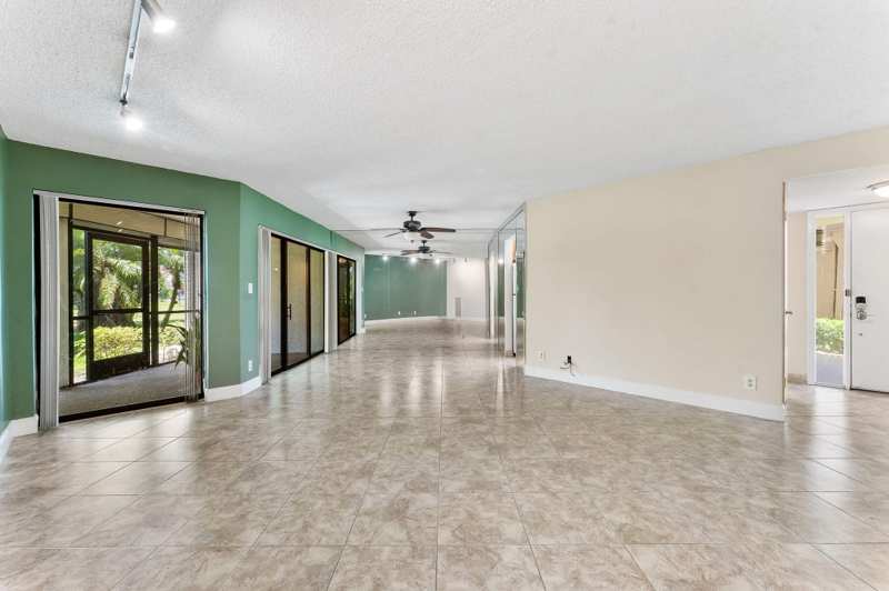 2 bedroom Condominium at 5800 Camino Del Sol #102, Camino Real Village Condo, Boca Raton — photo 1