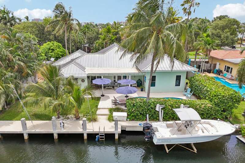 3 bedroom Single Family Residence at 4911 NE 25th Avenue, Coral Key Villas 2nd Sec, Lighthouse Point — photo 1
