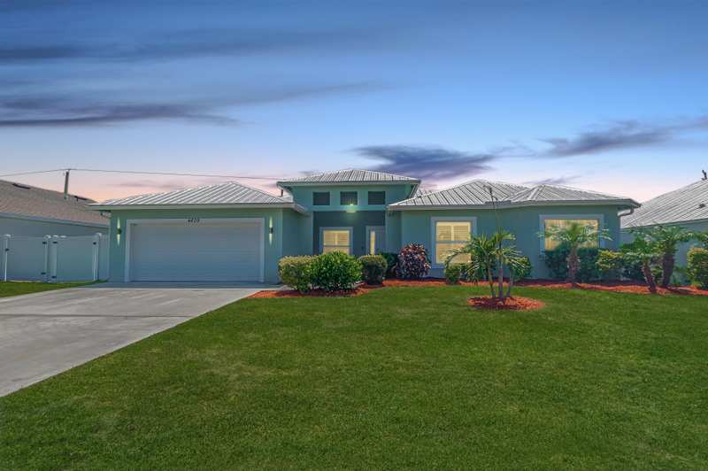 5 bedroom Single Family Residence at 4609 SW Savona Boulevard, Becker/Savona Area, Port St. Lucie — photo 1