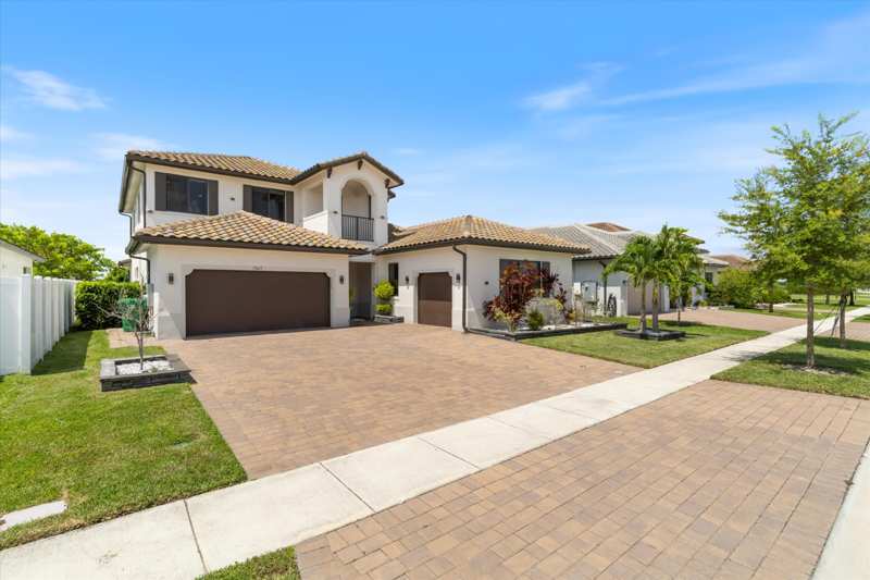 5 bedroom Single Family Residence at 17665 SW 46th Street, Tuscan Isles, Miramar — photo 1