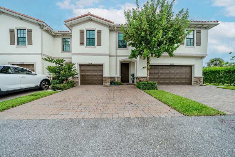 4 bedroom Townhouse at 2004 Sugar Maple Drive, Arbor Parc / Me, Riviera Beach — photo 1