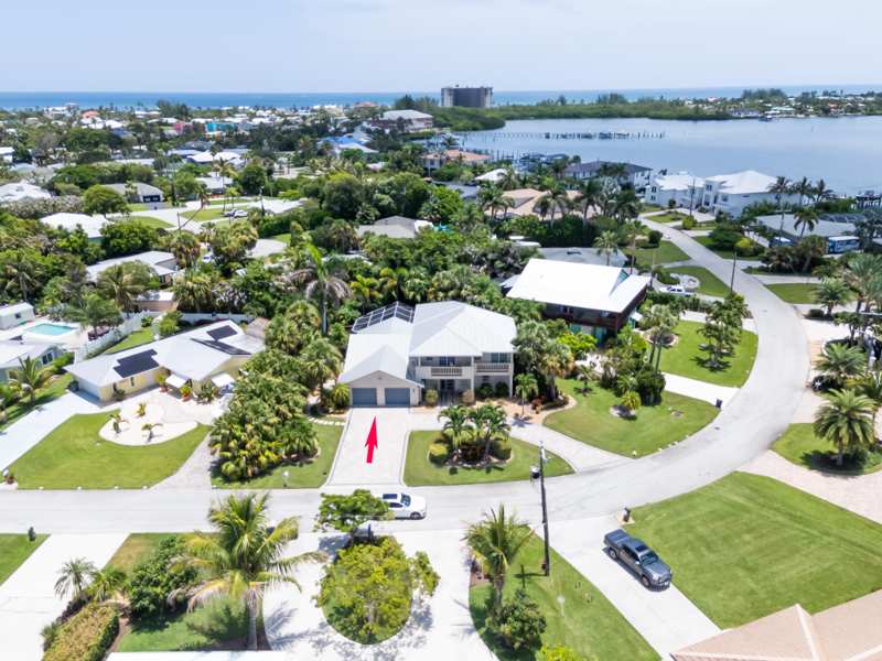 4 bedroom Single Family Residence at 1606 Thumb Point Drive, Thumb Point, Fort Pierce — photo 1
