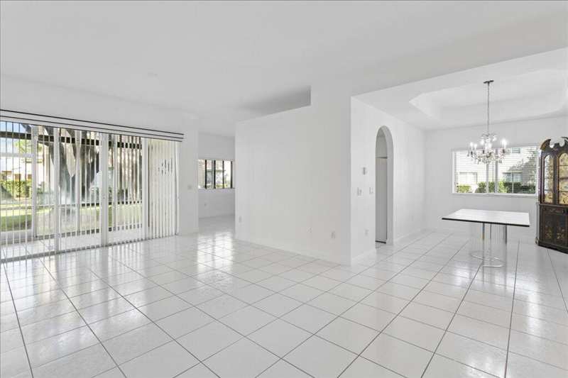 2 bedroom Condominium at 7937 Exeter Circle #102, Kings Point - Exeter, Tamarac — photo 1