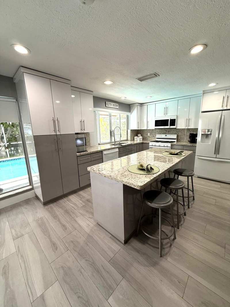 3 bedroom Single Family Residence at 9340 NW 21st Manor, Sunrise Golf Village Sec 21, Sunrise — photo 1