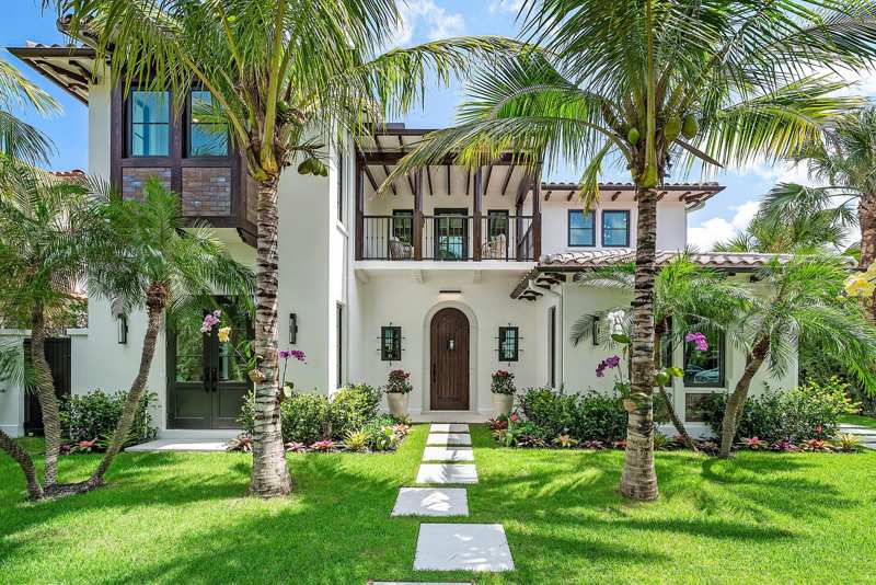 5 bedroom Single Family Residence at 230 Pershing Way, Census County Division, West Palm Beach — photo 1