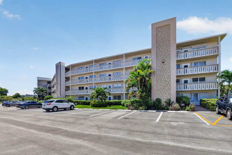 2 bedroom Condominium at 211 Richmond A #211, Century Village East, Deerfield Beach — photo 1